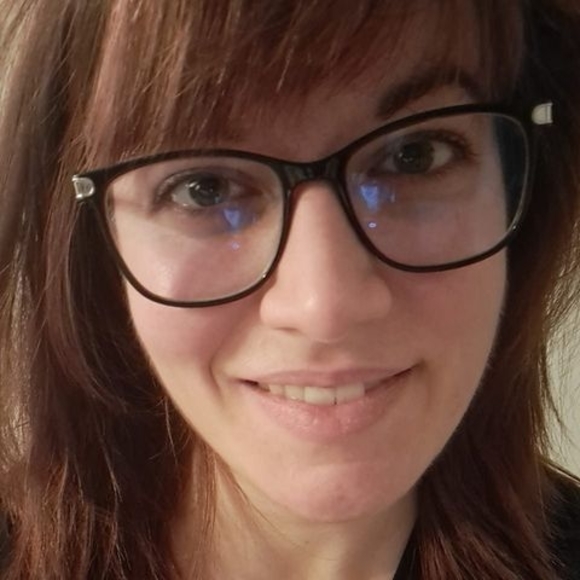 Meet your Posher, Valérie - Picture 1 of 1